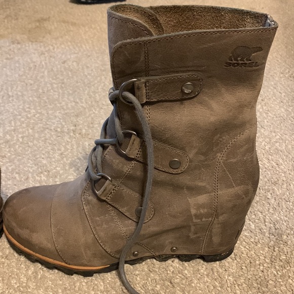 Sorel grey wedge boots size 9 - Picture 7 of 7